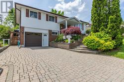 959 GOLFVIEW ROAD  Peterborough (Otonabee Ward 1), ON K9J 7W2