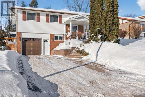 959 GOLFVIEW ROAD  Peterborough (Otonabee Ward 1), ON K9J 7W2