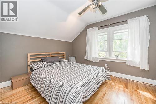 52 Avondale Avenue S, Waterloo, ON - Indoor Photo Showing Bedroom