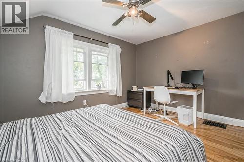 52 Avondale Avenue S, Waterloo, ON - Indoor Photo Showing Bedroom