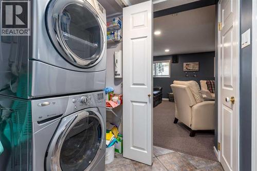 3812 58 Avenue, Lloydminster, AB - Indoor Photo Showing Laundry Room
