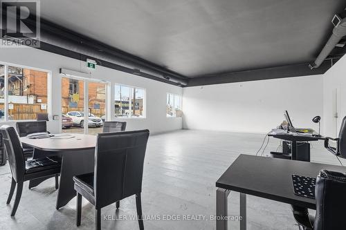 1096 Barton Street E, Hamilton, ON 