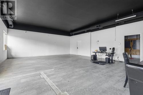 1096 Barton Street E, Hamilton, ON 