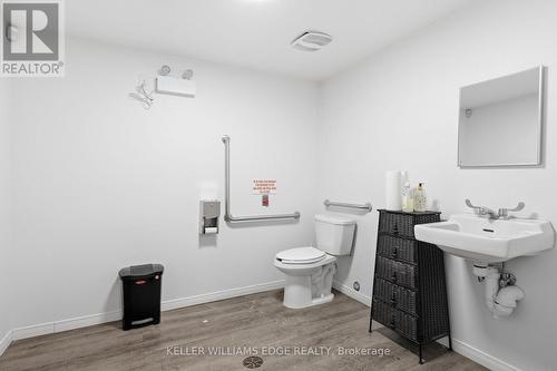 1096 Barton Street E, Hamilton, ON 