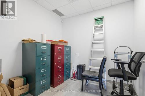 1096 Barton Street E, Hamilton, ON 