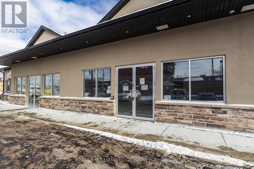 1096 Barton Street E, Hamilton, ON 