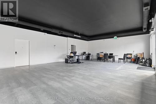 1096 Barton Street E, Hamilton, ON 