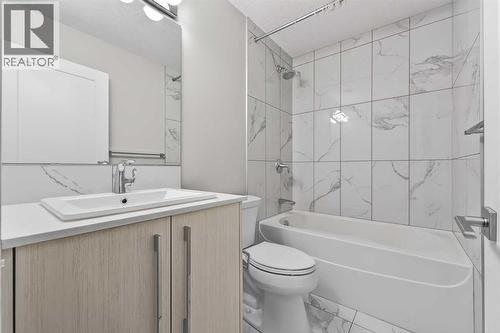 128 Corner Meadows Gate Ne, Calgary, AB - Indoor Photo Showing Bathroom