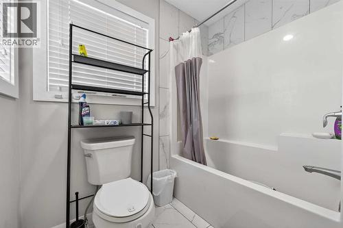 132 Corner Meadows Gate Ne, Calgary, AB - Indoor Photo Showing Bathroom
