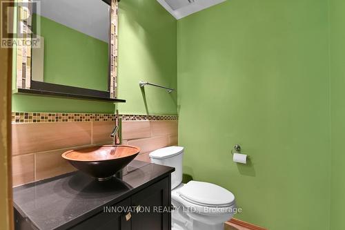 152 Burnetts Grove Circle, Ottawa, ON - Indoor Photo Showing Bathroom