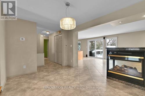 152 Burnetts Grove Circle, Ottawa, ON - Indoor With Fireplace