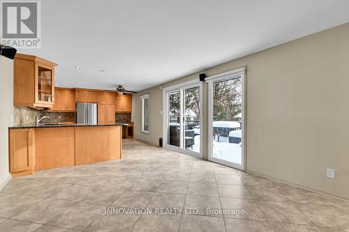 152 Burnetts Grove Circle, Ottawa, ON - Indoor Photo Showing Kitchen