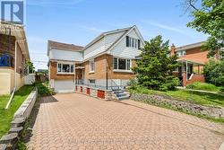 352 LACASSE AVENUE  Ottawa, ON K1L 7A9