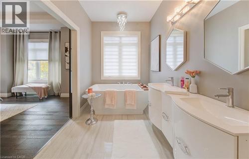 52 Edgehill Drive, Kitchener, ON - Indoor Photo Showing Bathroom
