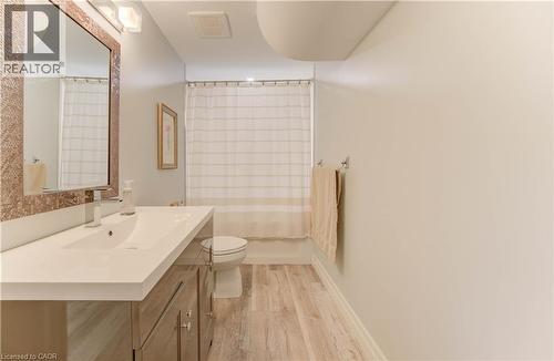 52 Edgehill Drive, Kitchener, ON - Indoor Photo Showing Bathroom