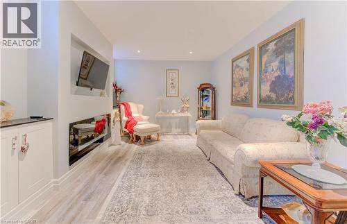 52 Edgehill Drive, Kitchener, ON - Indoor Photo Showing Living Room