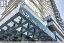 2009 - 352 FRONT STREET W  Toronto, ON M5V 0K3