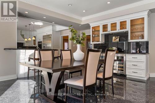 5264 Tiffany Court, Mississauga, ON - Indoor Photo Showing Dining Room