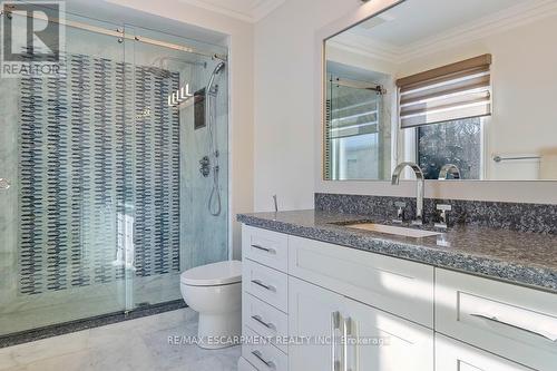 5264 Tiffany Court, Mississauga, ON - Indoor Photo Showing Bathroom