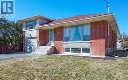 22 DECARIE CIRCLE  Toronto, ON M9B 3H8