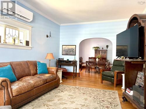 Living Room - 71 Havelock Street, Amherst, NS - Indoor Photo Showing Living Room