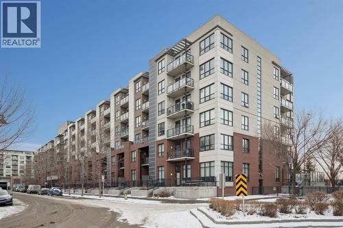 524, 955 Mcpherson Road NE  Calgary, AB T3E 6V3