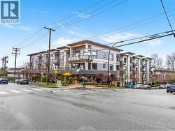 206 715 W 15TH STREET  North Vancouver, BC V7M 1T2