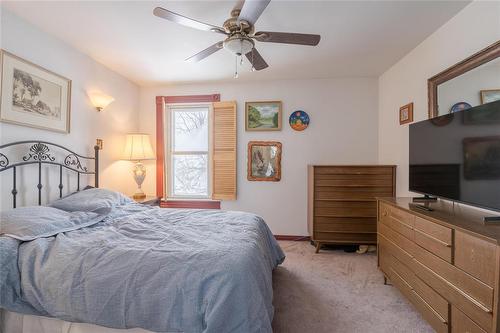 135 Third Avenue, Letellier, MB - Indoor Photo Showing Bedroom