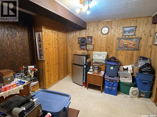 620 4Th Street, Eston, SK - Indoor