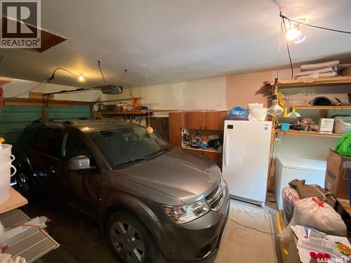 620 4Th Street, Eston, SK - Indoor Photo Showing Garage