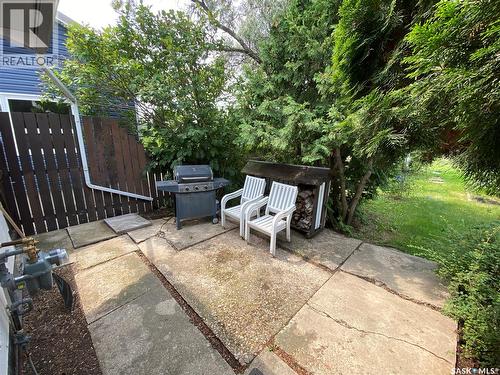 620 4Th Street, Eston, SK - Outdoor