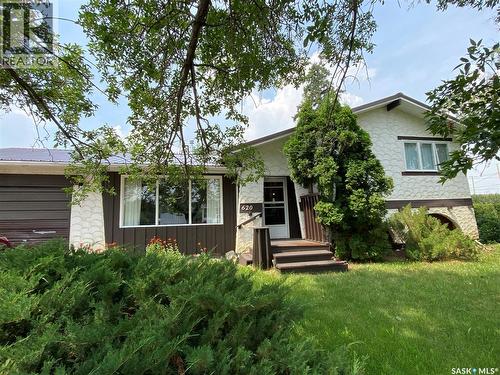 620 4Th Street, Eston, SK - Outdoor