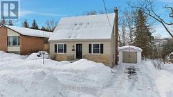 28 FAIRWAY AVENUE  Belleville (Belleville Ward), ON K8N 4B3