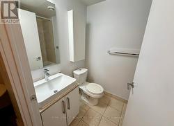 701 - 12 YORK STREET  Toronto, ON M5J 0A9