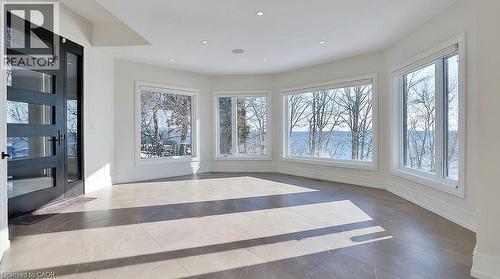 100 Appleby Place, Burlington, ON - Indoor Photo Showing Other Room