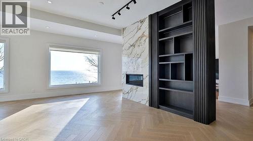 100 Appleby Place, Burlington, ON - Indoor With Fireplace