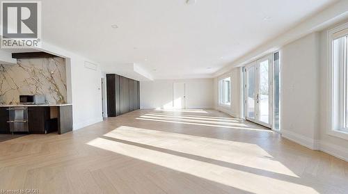 100 Appleby Place, Burlington, ON - Indoor Photo Showing Other Room