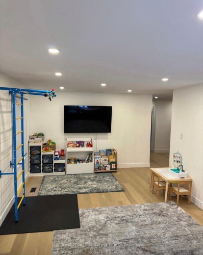 445 Malaga Road, Mississauga, ON - Indoor Photo Showing Other Room