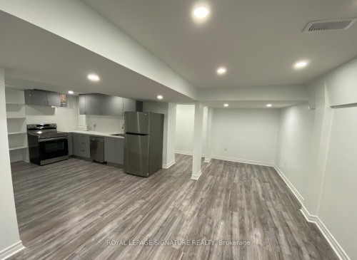 445 Malaga Road, Mississauga, ON - Indoor