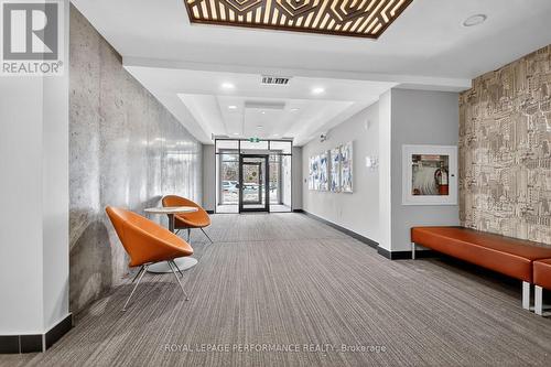 Spacious main entrance - 408 - 615 Longfields Drive, Ottawa, ON - Indoor Photo Showing Other Room