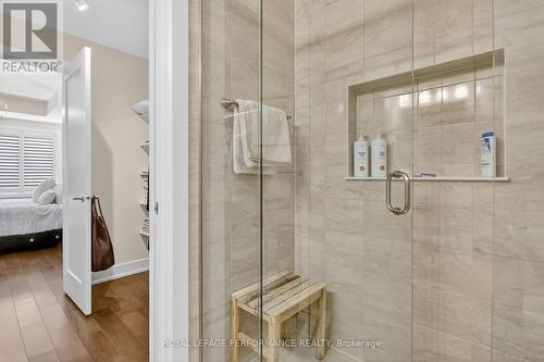 Ensuite double shower stall, storage insert - 408 - 615 Longfields Drive, Ottawa, ON - Indoor Photo Showing Bathroom