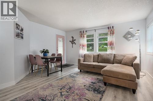 6 2993 104th St  Nanaimo, BC V9T 2E6