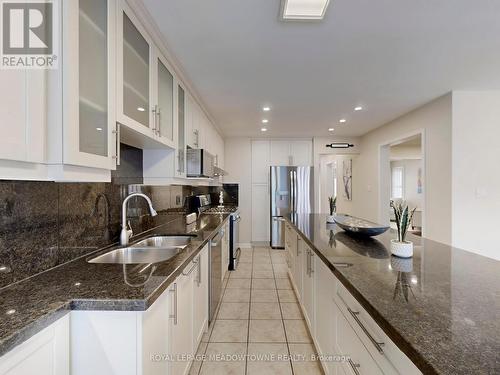 7293 Rosehurst Drive, Mississauga, ON - Indoor Photo Showing Kitchen With Double Sink