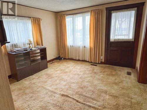 9106 Powers Road, Central Elgin, ON - Indoor Photo Showing Other Room