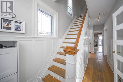 908 Maitland Street, London East (East B), ON - Indoor Photo Showing Other Room With Fireplace