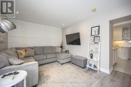 908 Maitland Street, London East (East B), ON - Indoor Photo Showing Living Room