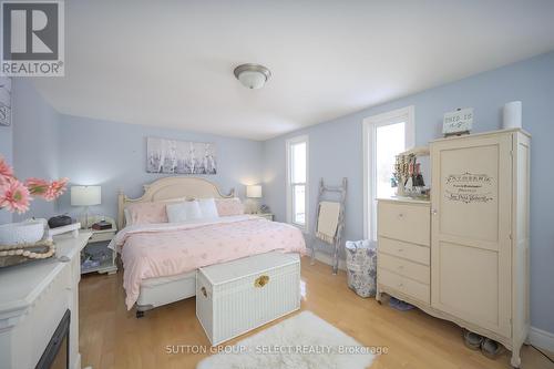 908 Maitland Street, London East (East B), ON - Indoor Photo Showing Bedroom