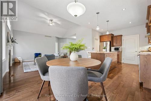 60A Eastview Road, Guelph (Grange Road), ON - Indoor Photo Showing Dining Room