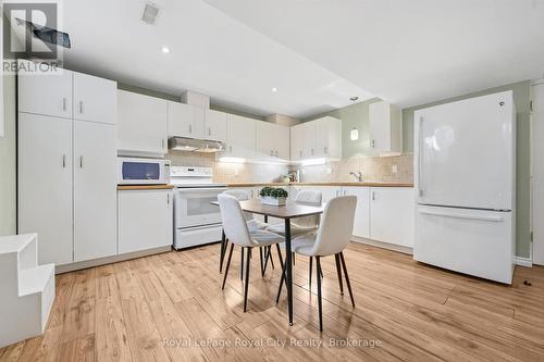 60A Eastview Road, Guelph (Grange Road), ON - Indoor Photo Showing Kitchen