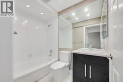 4pc Bathroom (Cheater Ensuite) - 
